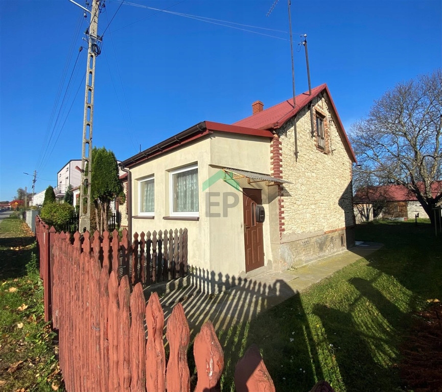 Dom, Mokrzesz, Mstów (gm.), 61 m²