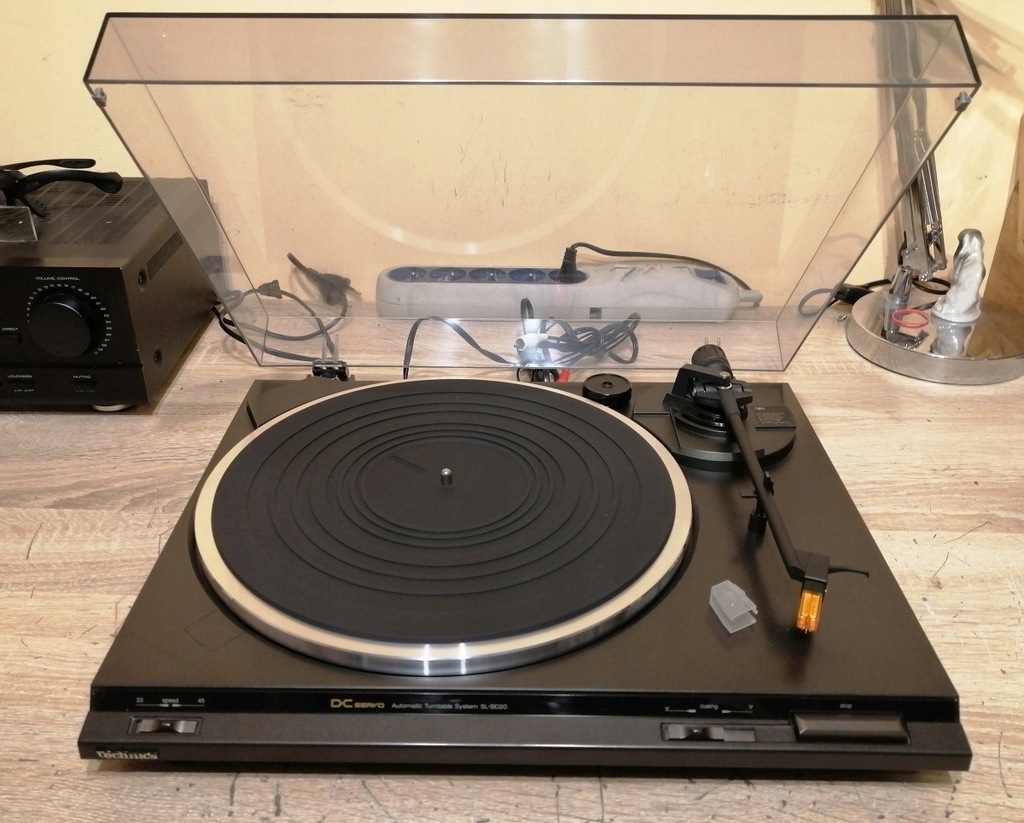 Gramofon Technics SL-BD20