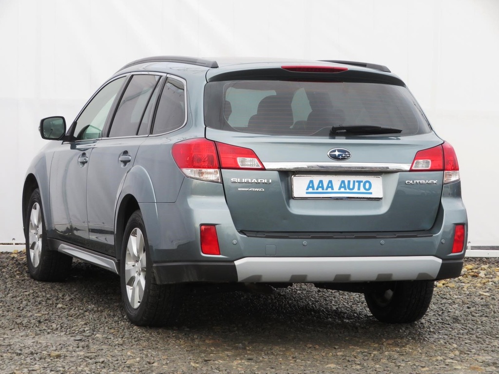 Subaru Outback 2.5 i , Salon Polska, Serwis ASO