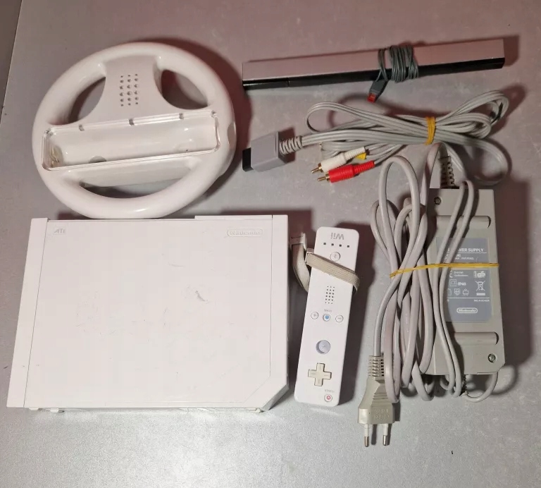 KONSOLA NINTENDO WII ZESTAW