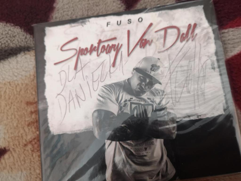 Fuso - Sportowy Van Dall album z autografem