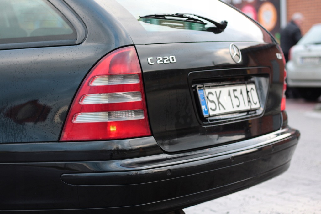 Mercedes W203 Kombi czarny 2004 2.2 CDI 7852694235
