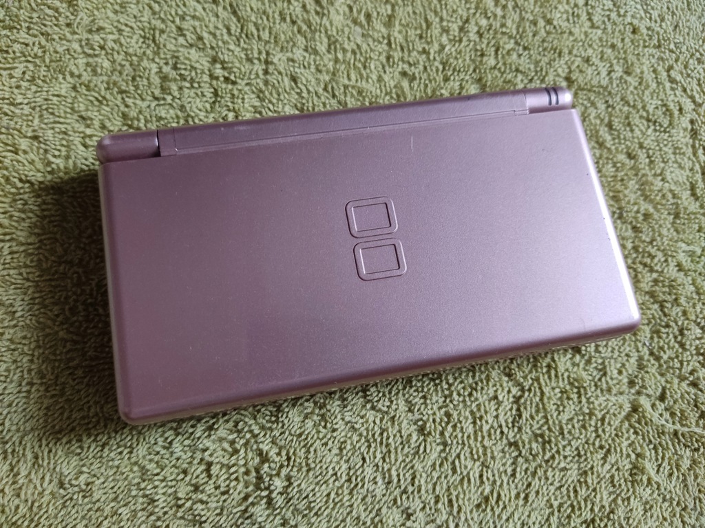 Konsola Nintendo DS Lite