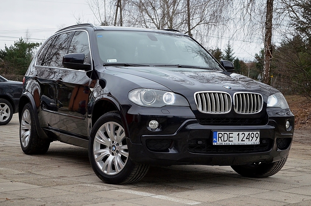Купить BMW X5m-pakiet-3.0sd_286ps x-drive_head-up_dociagi: отзывы, фото, характеристики в интерне-магазине Aredi.ru