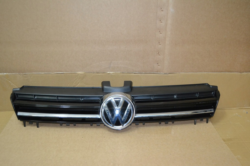 VW Golf VII Grill Atrapa 2012-2017r. igła