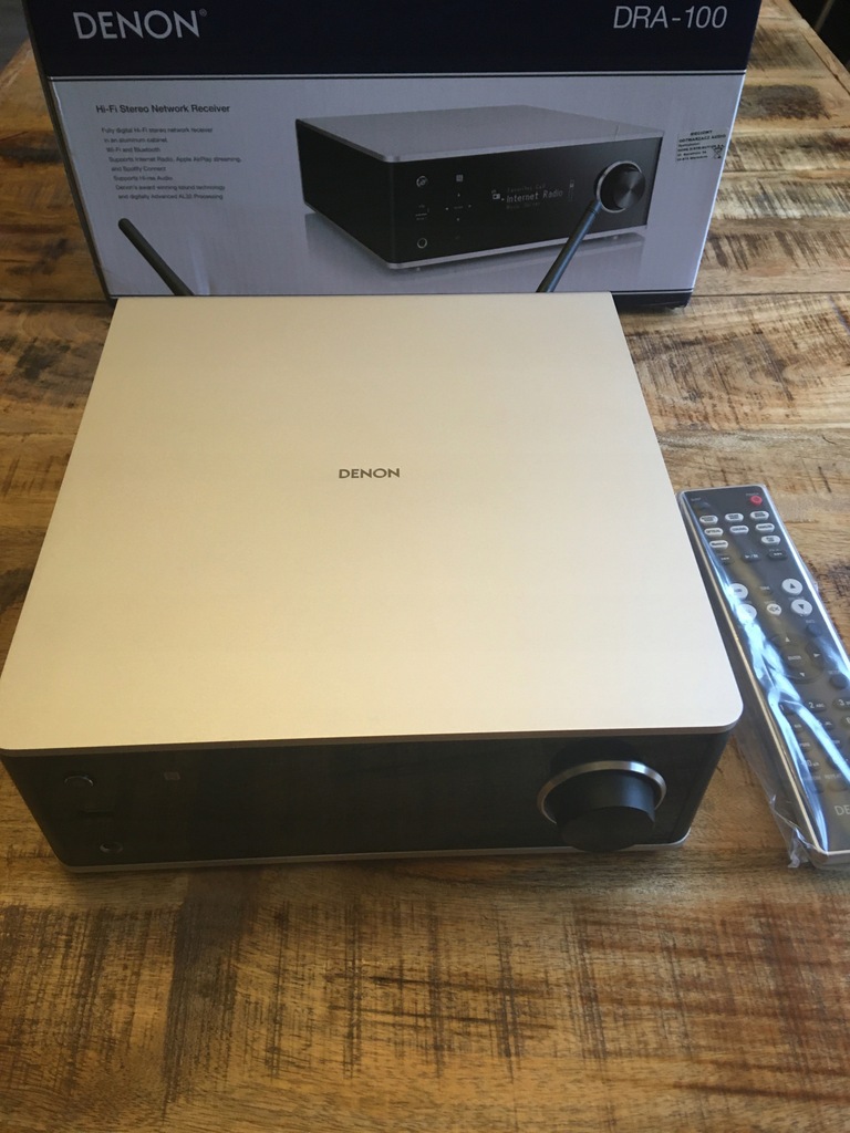 Amplituner Denon DRA-100 kolor srebrny z czarnym