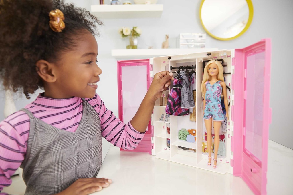 Купить Кукольный шкаф Mattel Barbie Fashionistas GBK12: отзывы, фото, характеристики в интерне-магазине Aredi.ru