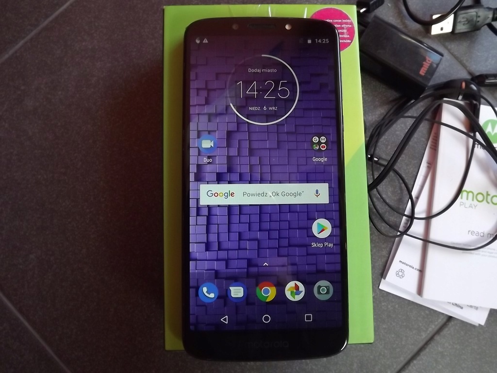 Smartfon Motorola Moto G6 Play fioletowy 32 GB