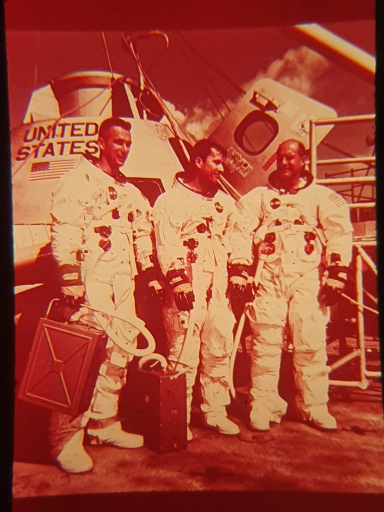 Slajdy misja Apollo 10 /11 __12 sztuk