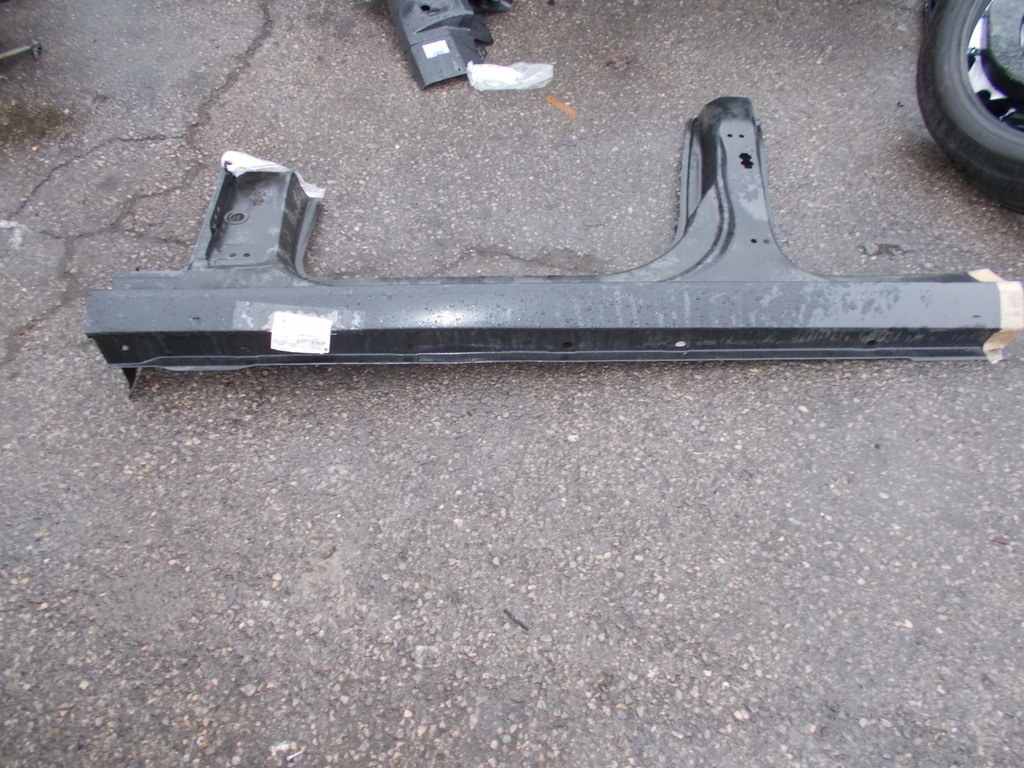 próg lewy audi a4 b9 8k5