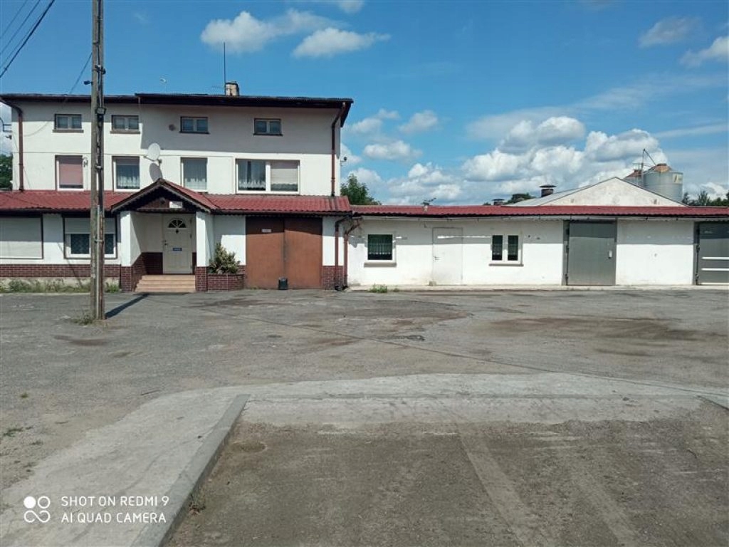 Fabryka, Oleśnica, Oleśnicki (pow.), 4236 m²