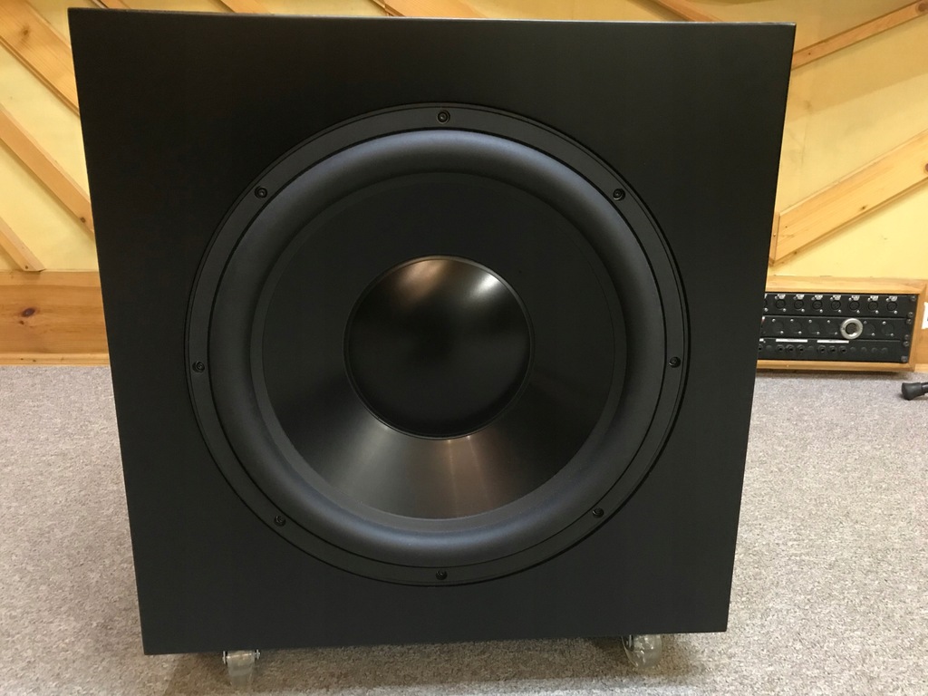 Sveda Audio Wombat 15C Subwoofer aktywny NOWY- 50%