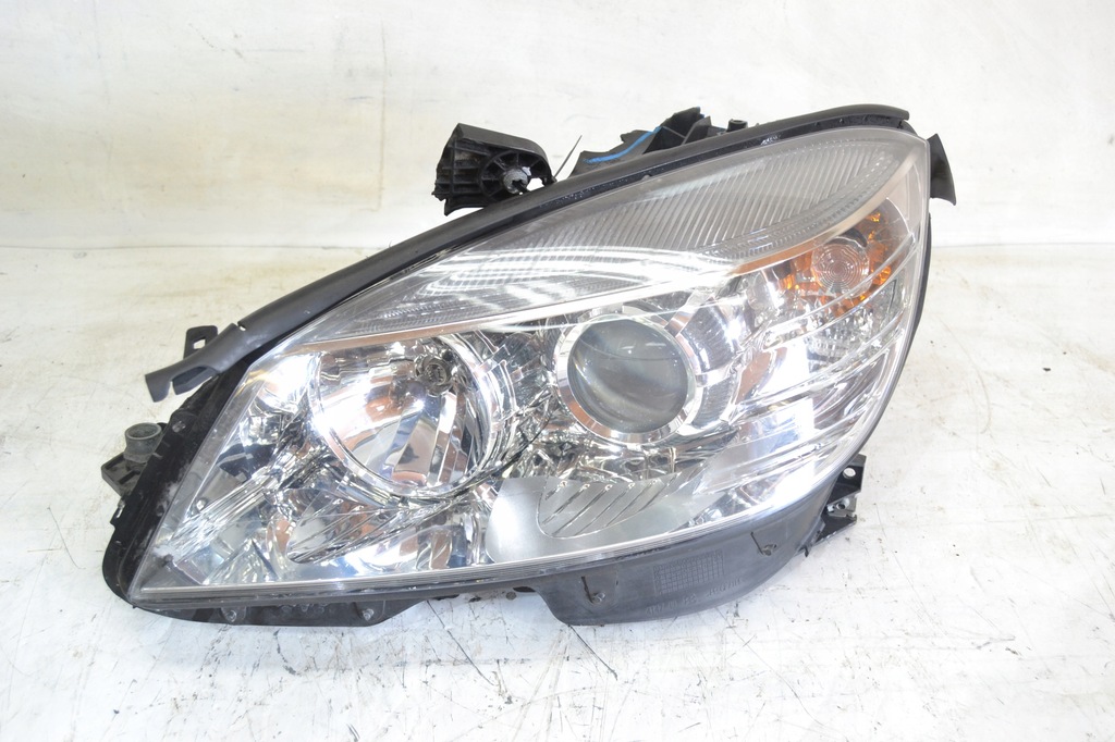 Mercedes W204 0711r lampa lewa A2048208361 7584109375