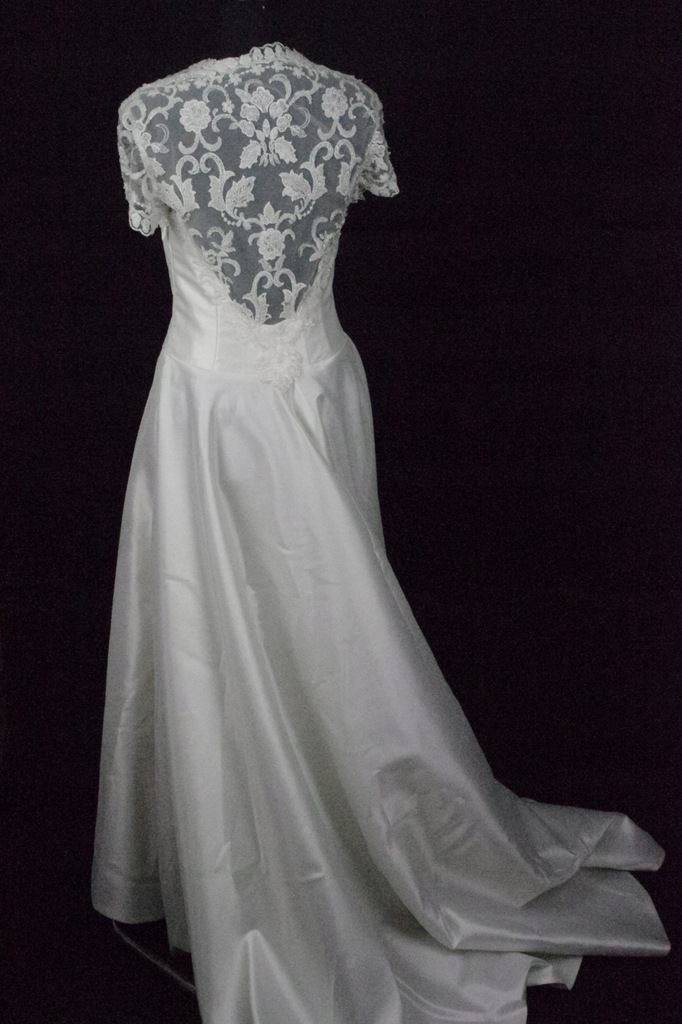 Nowa suknia ślubna M 38 BCM likwidacja salonu