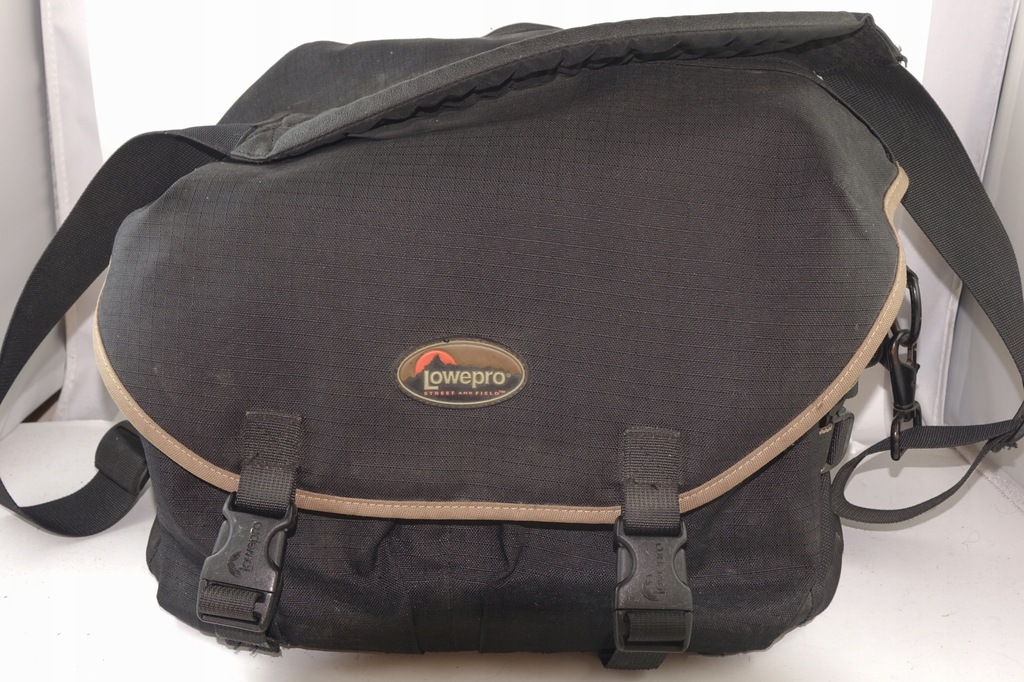 Duża torba foto Lowepro S&F REPORTER 400 AW
