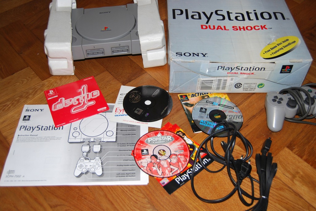 Konsola Sony Playstation 1 PS1 PUDEŁKO + GRY