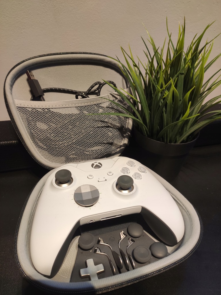 Pad Xbox One Elite/ Biały / ideał