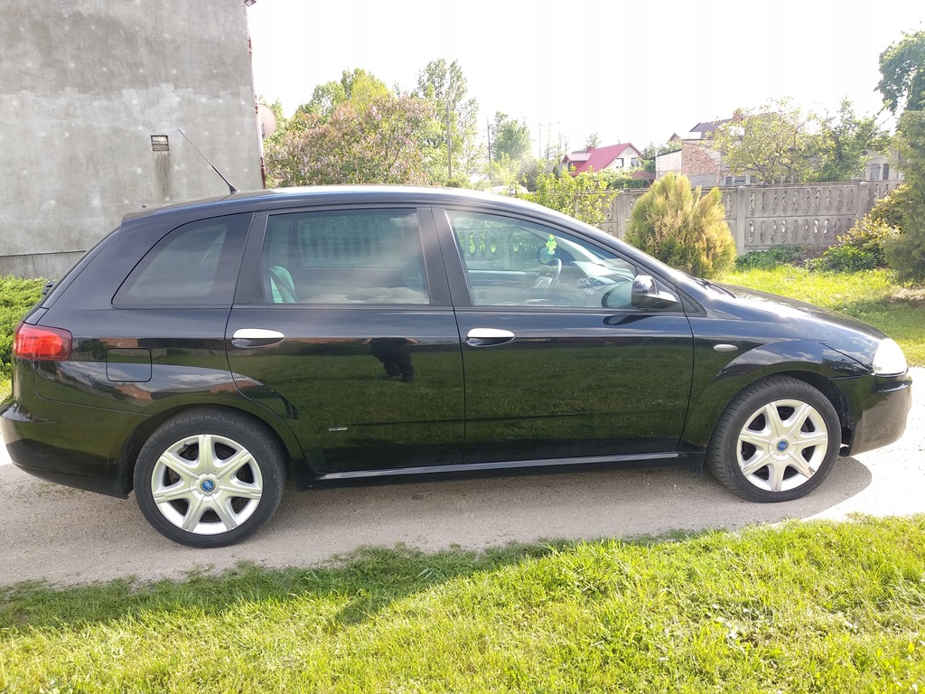 Fiat Croma 1.9 Multijet 150 KM 2006 r. 8138402205