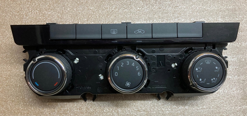 Skoda Octavia 3 Panel klimatyzacji 5E0819047A
