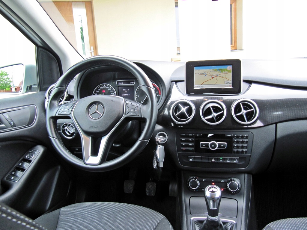 Купить *НОВЫЙ* MERCEDES B180 *109KM*NAVI*ПАРКТРОНИКИ*ОБСЛУЖИВАНИЕ: отзывы, фото, характеристики в интерне-магазине Aredi.ru