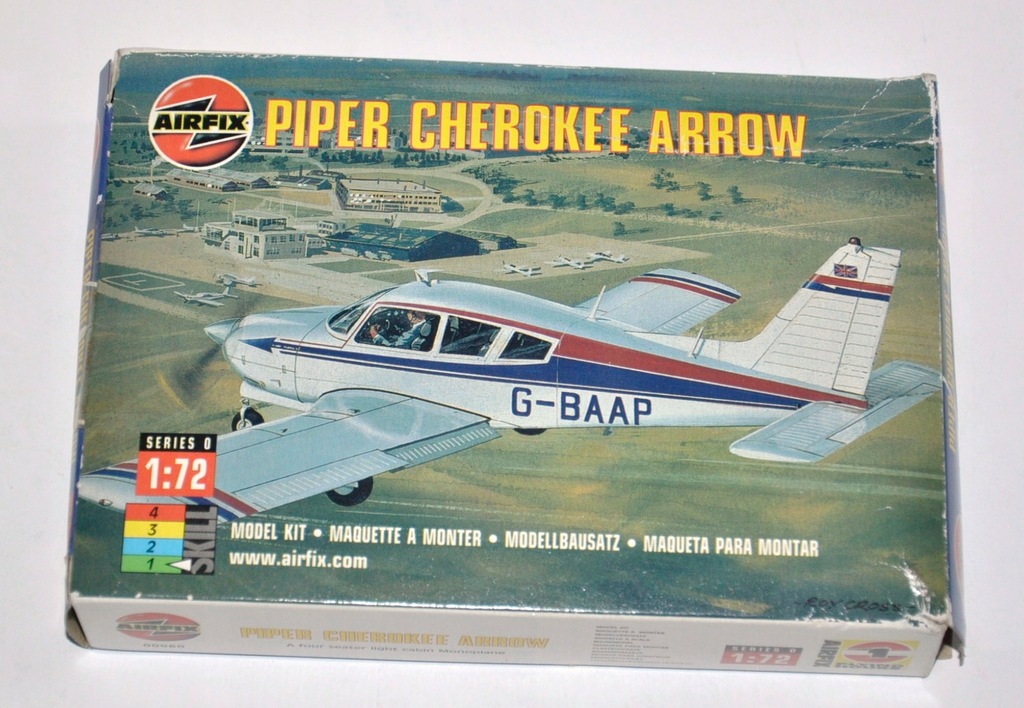 PIPER CHEROKEE ARROW