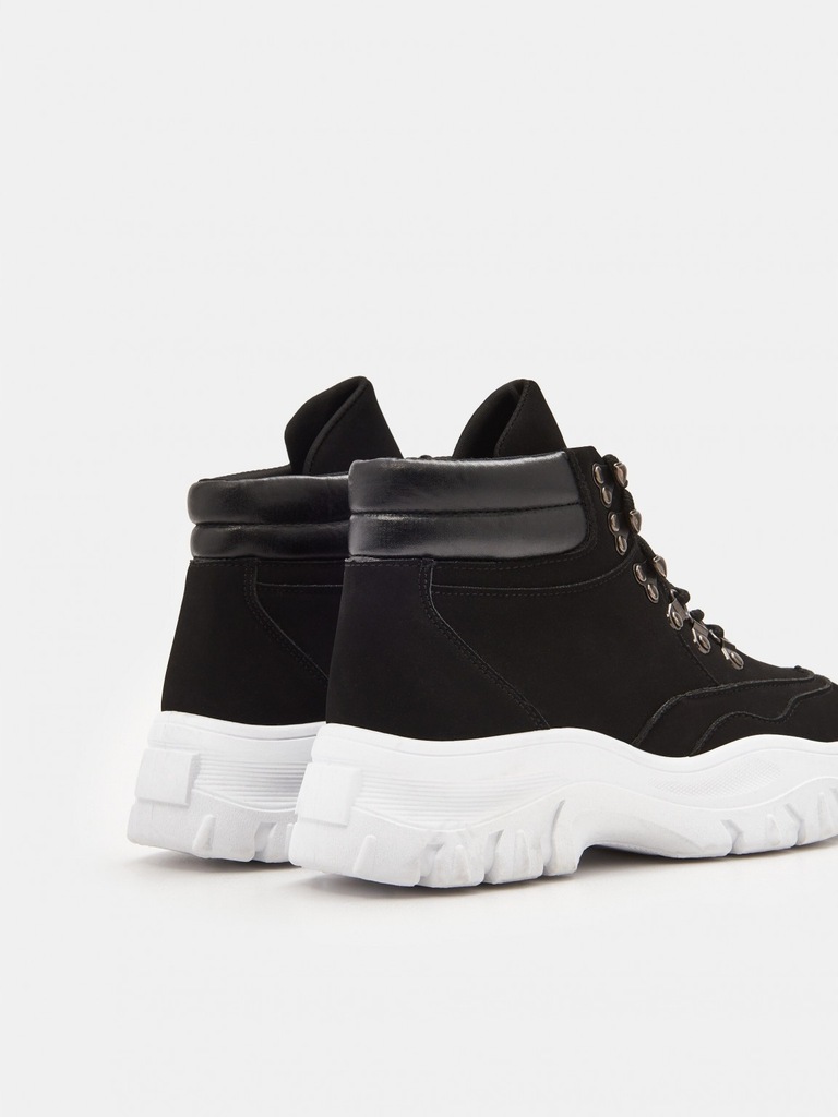 SINSAY BUTY SPORTOWE SNEAKERSY KRD NZ6__38 - 12622439810