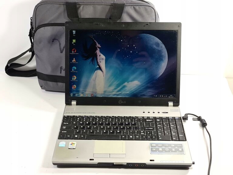 LAPTOP LG LGFS1 INTEL T2130 2GB RAM 320GB HDD