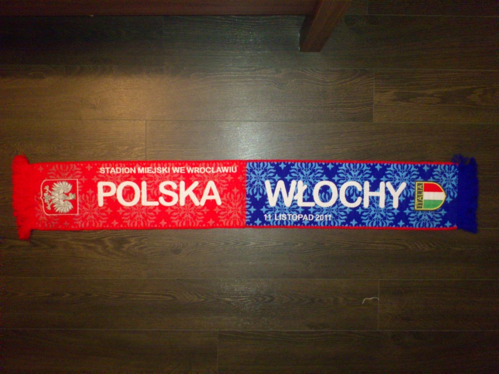 Szalik okolicznościowy POLSKA - WŁOCHY 11.11.2011