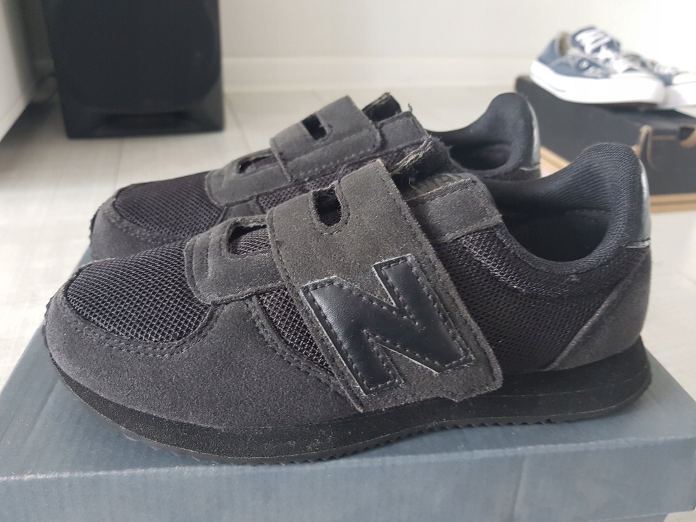new balance kv 220