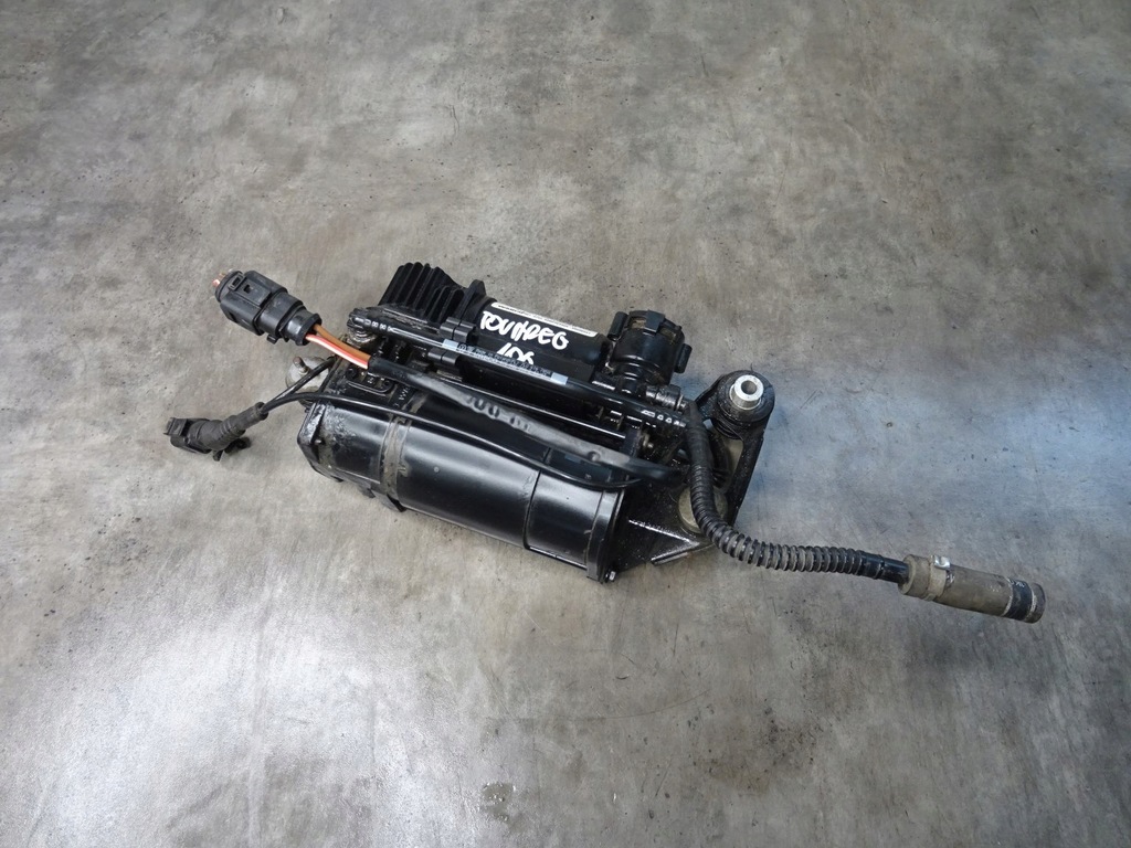 KOMPRESOR ZAWIESZENIA VW TOUAREG 3.0TDI 7L0698007B