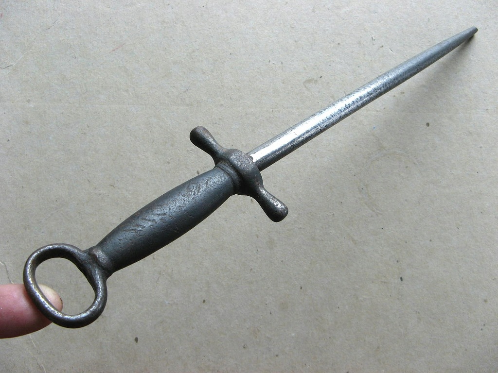 II RP Przedwojenny GERLACH : STALKA OSTRZAŁKA do NOŻY BAGNETÓW