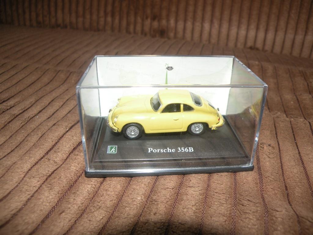 Porsche 356B - kolekcjonerski model w gablotce