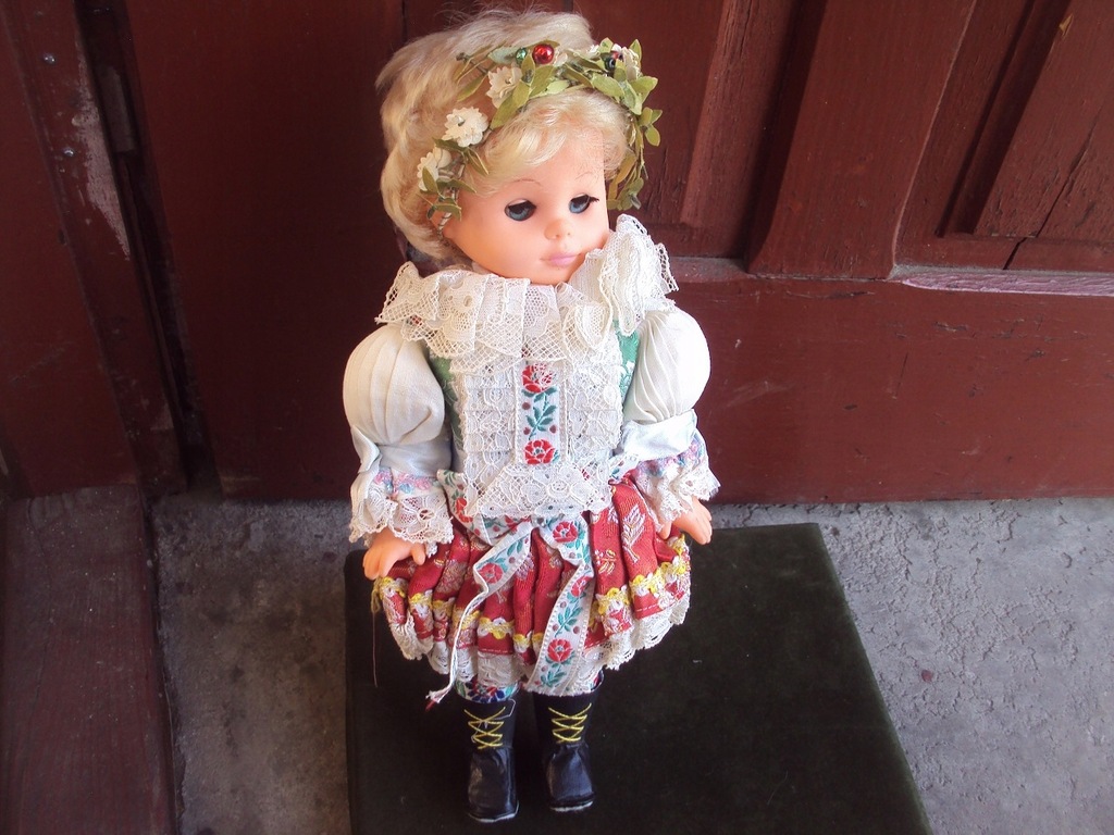 Vintage Lydova Tvorga stara lalka czechy