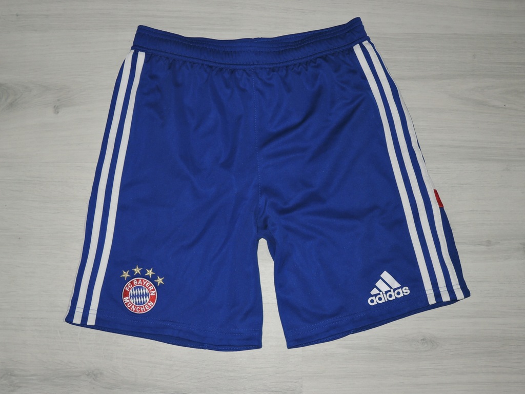 Adidas FC Bayern München spodenki 158/164 13/14
