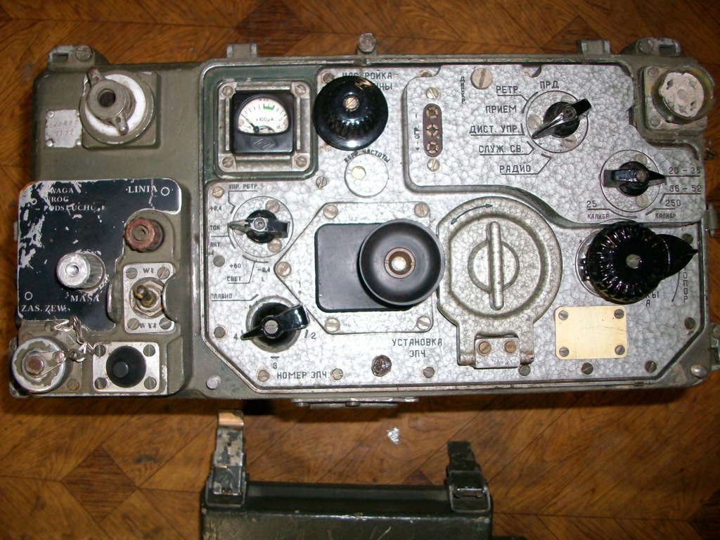 Radiostacja R-107