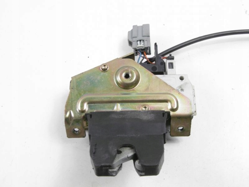 VOLVO S60 1 I ZAMEK KLAPY BAGAŻNIKA 9203514