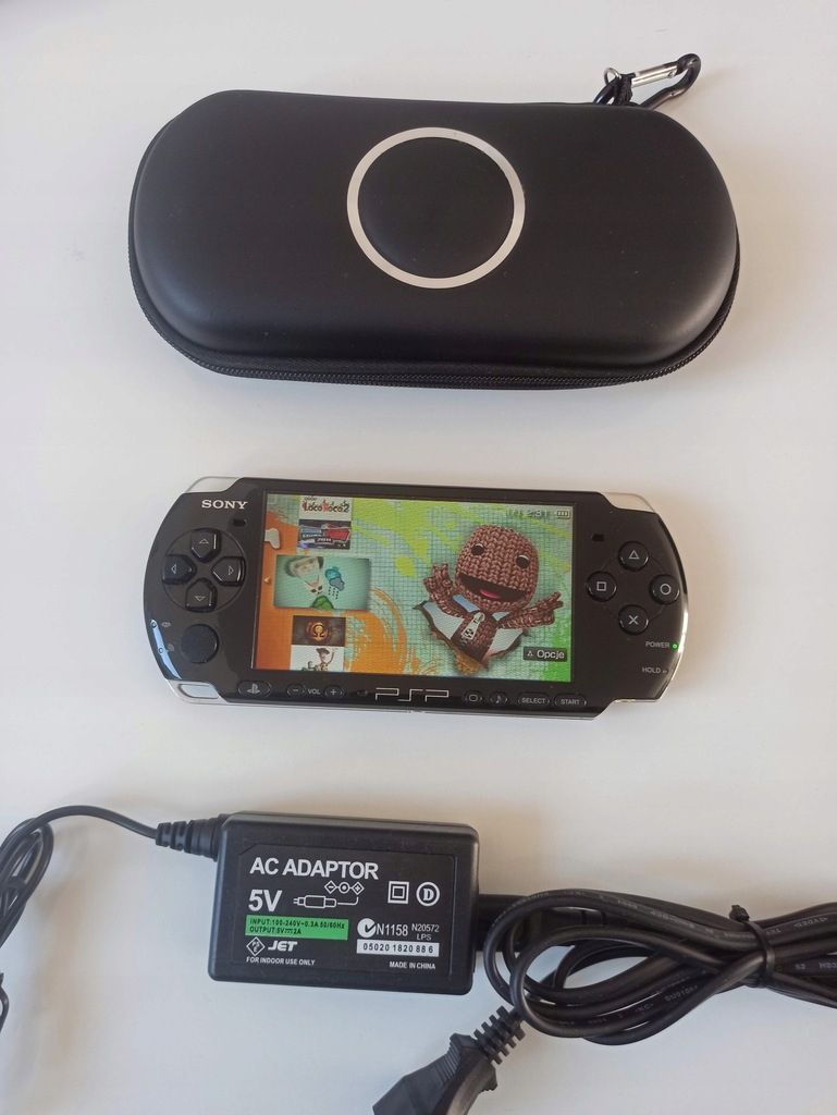 Konsola PSP Slim 3004 + 18 GIER + KARTA + FUTERAŁ