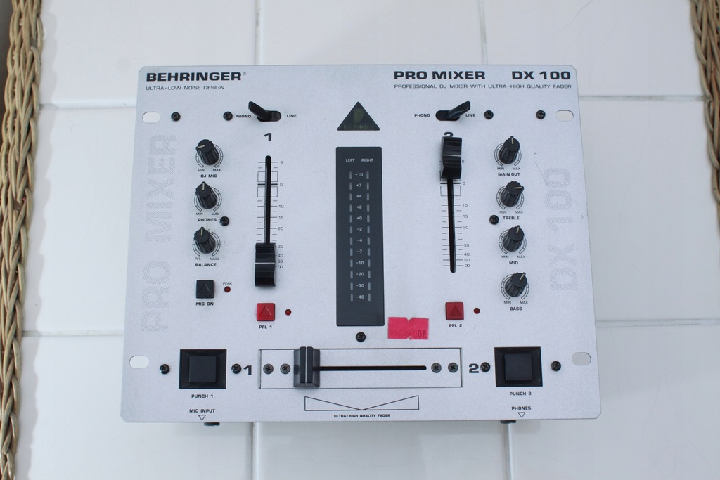 Mixer Behringer Pro Mixer DX 100 - sprzęt Djski