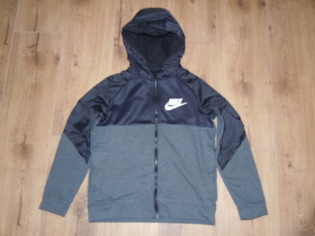 NIKE bluza 12-13 lat BDB