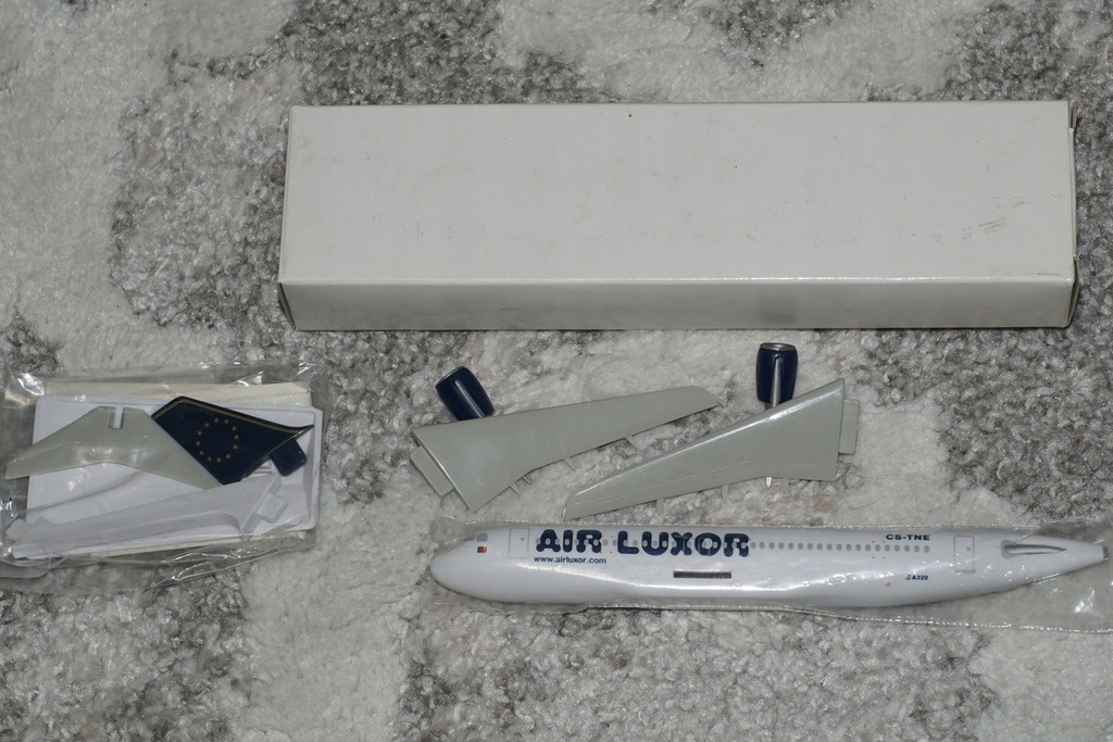 Airbus A320 Air Luxor skala 1:200