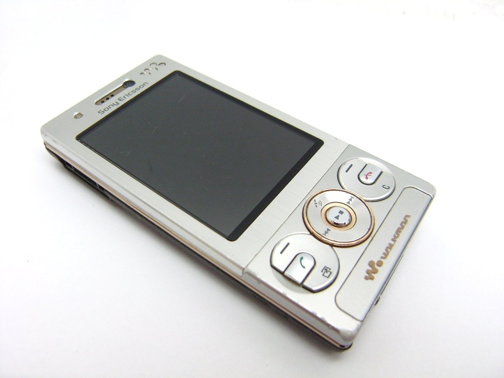 Купить КЛАССИЧЕСКИЙ ТЕЛЕФОН-РАЗДВИЖКА SONY ERICSSON W715: отзывы, фото, характеристики в интерне-магазине Aredi.ru