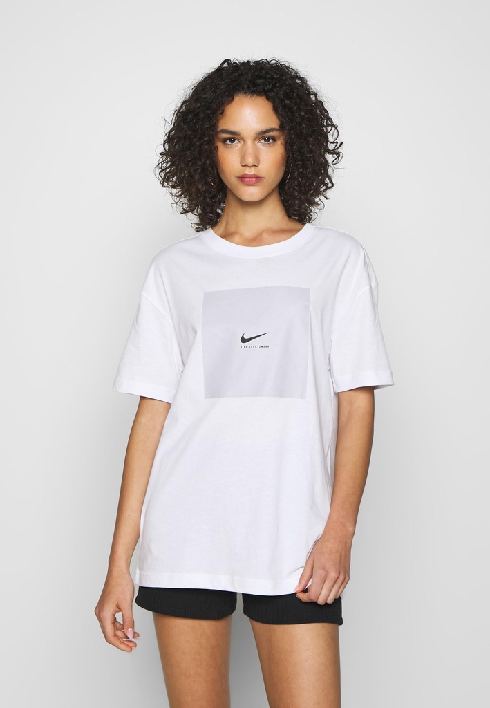 D6I406*NIKE BIAŁY T-SHIRT DAMSKI Z LOGO S U00