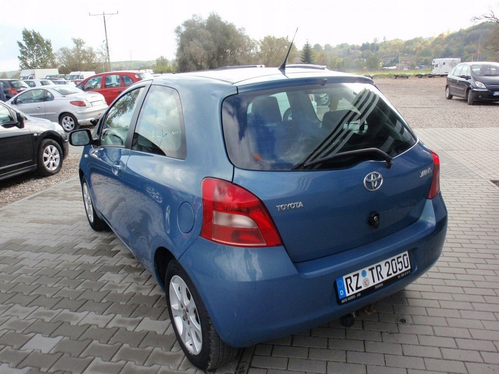 Toyota Yaris 1,3 Benzyna Serwis 8978175109 oficjalne