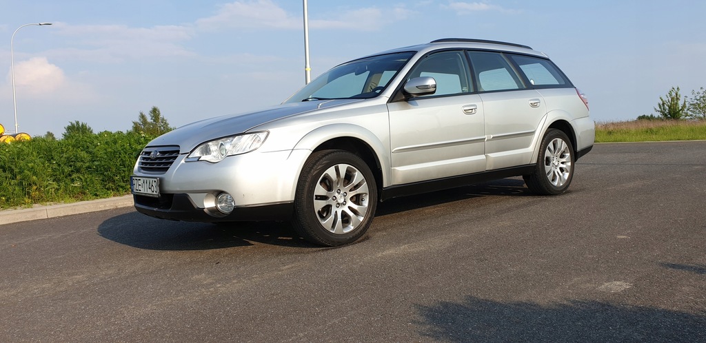 SUBARU OUTBACK 3.0 H6 8146072592 oficjalne archiwum