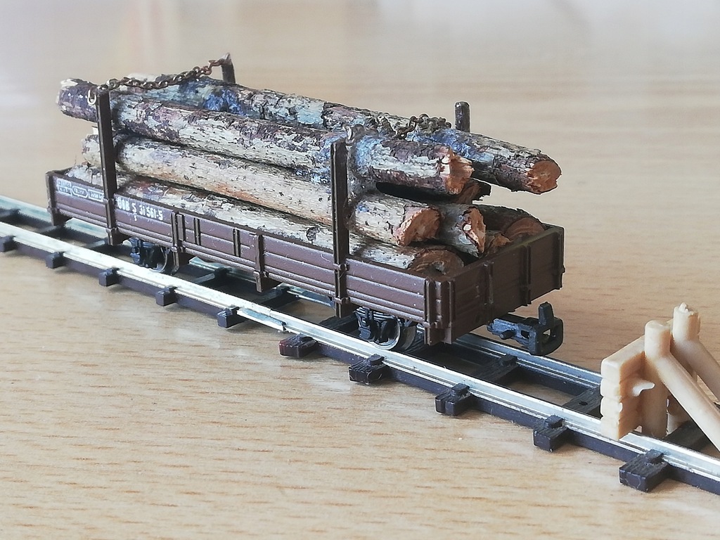 ~*~ H0e..PLATFORMA Z NISKĄ BURTĄ I KŁONICAMI..DWIE OSIE..OBB..DOLISCHO ~*~