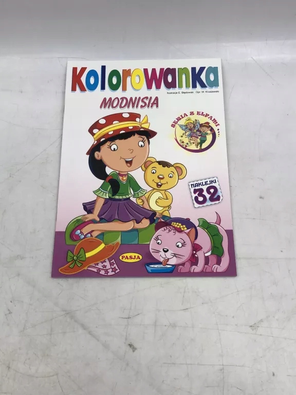 KOLOROWANKA MODNISIA 32 NAKLEJKI