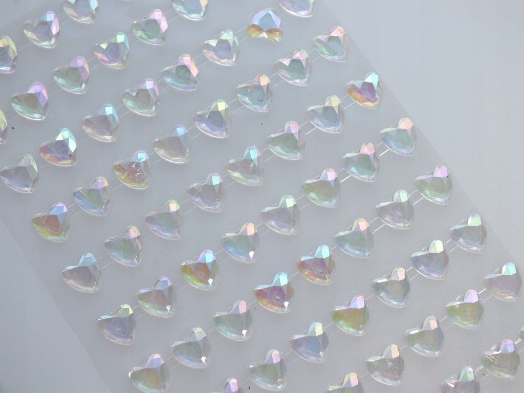 Kryształki serduszka transparentne opalizujące 9mm