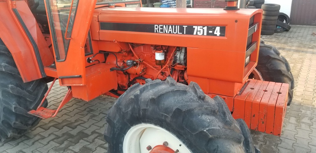 Ciągnik Renault 7514 4WD 9039041648 oficjalne