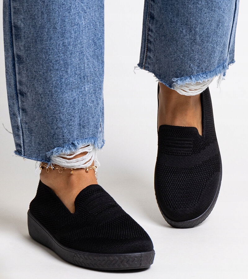 Sportowe buty damskie czarne wsuwane tenisówki 29926 rozmiar 40