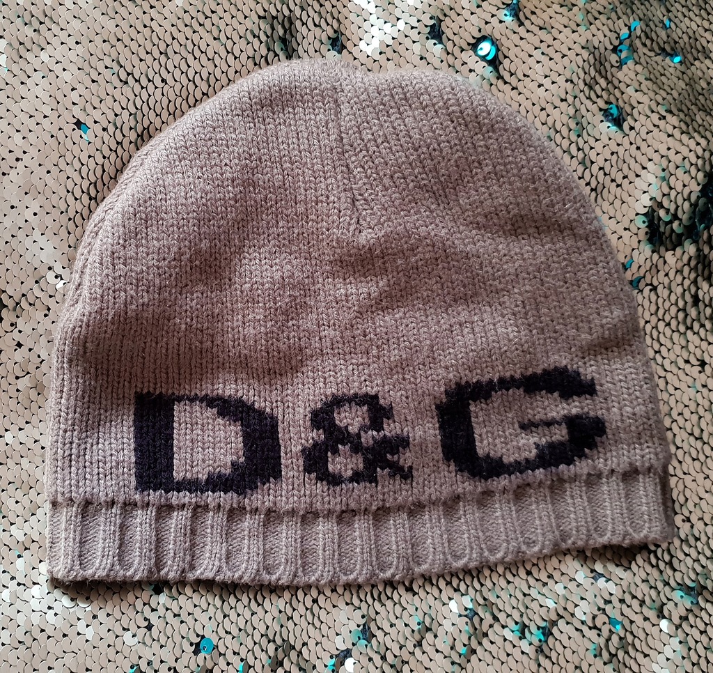 D&G czapka zimowa ciepła beż 6-7 lat